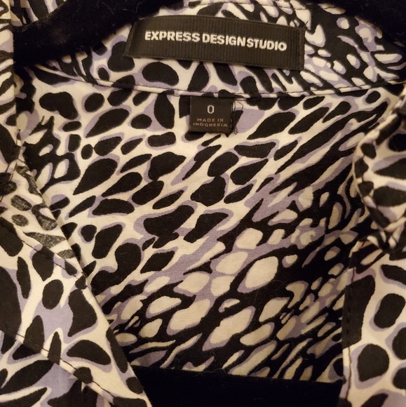 Express lightweight button down animal print dress - Picture 3 of 3